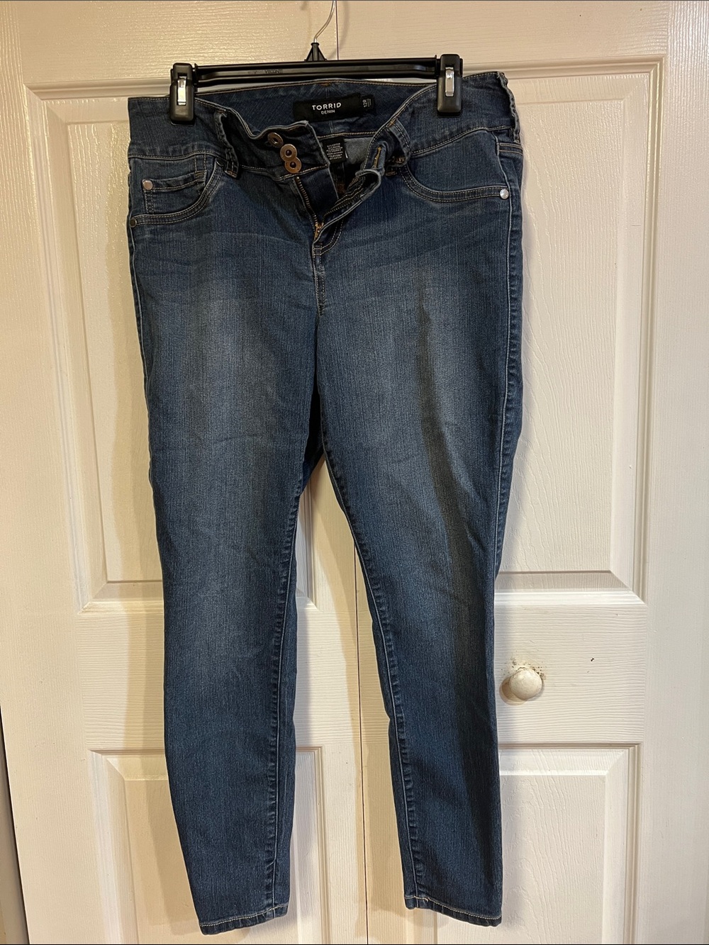 torrid Mid-Dark Blue Stretch Skinny Jeans